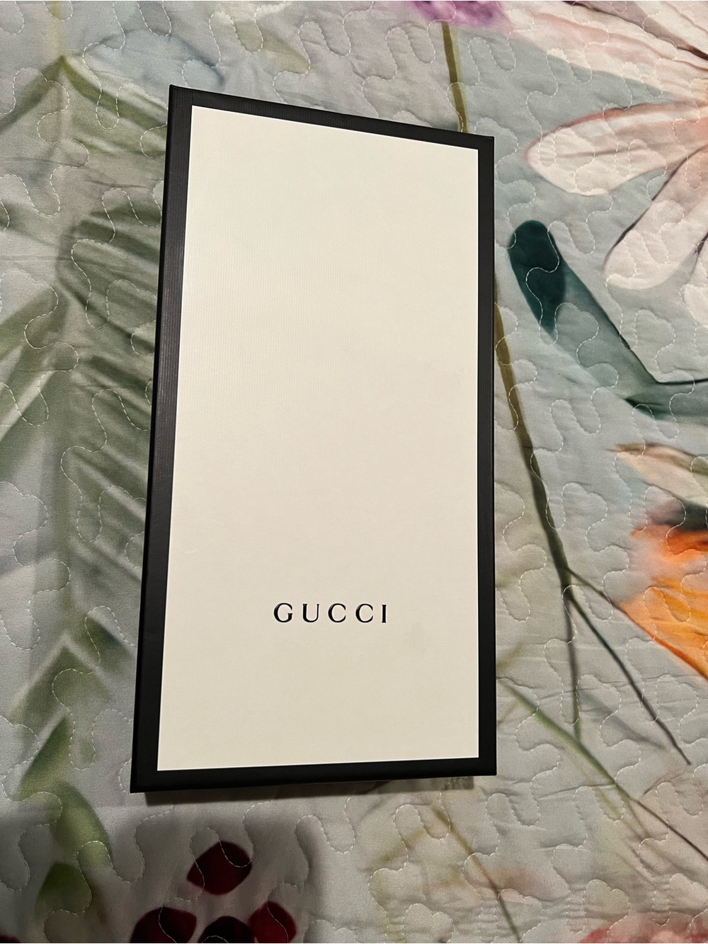 Gucci White & Brown Gift Box -Medium.